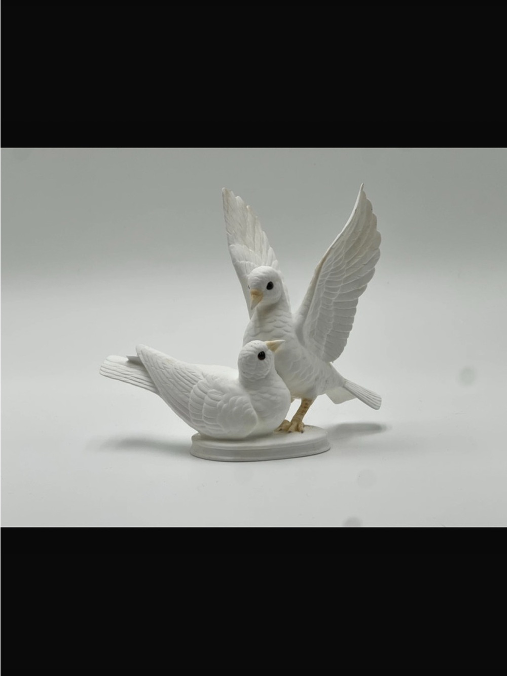 Freeman George Good Fine Bone China "Loving Doves" Figurine